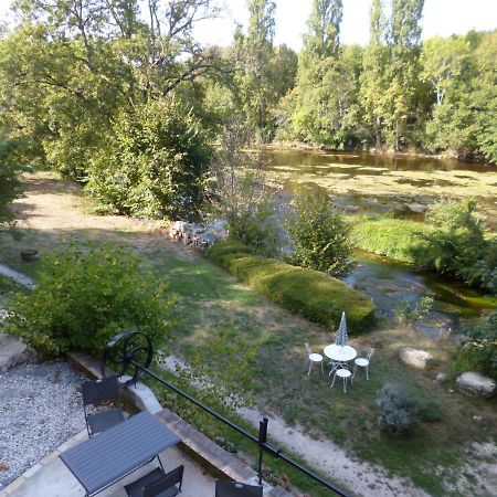 Oulches Le Moulin De Cors B&B 외부 사진