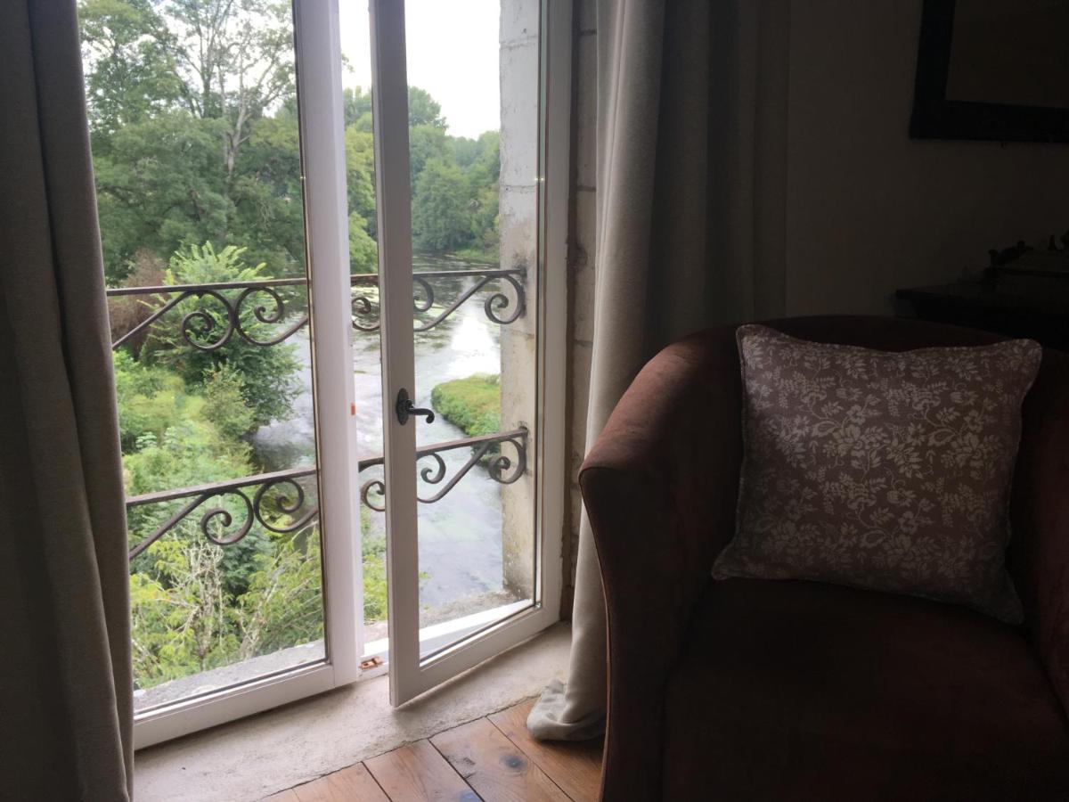 Oulches Le Moulin De Cors B&B 외부 사진