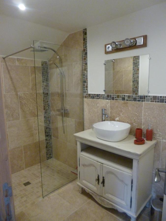 Oulches Le Moulin De Cors B&B 외부 사진