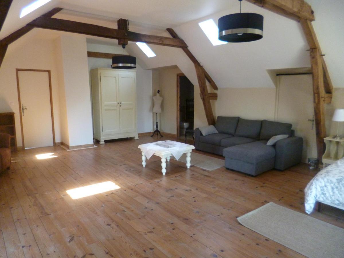 Oulches Le Moulin De Cors B&B 외부 사진