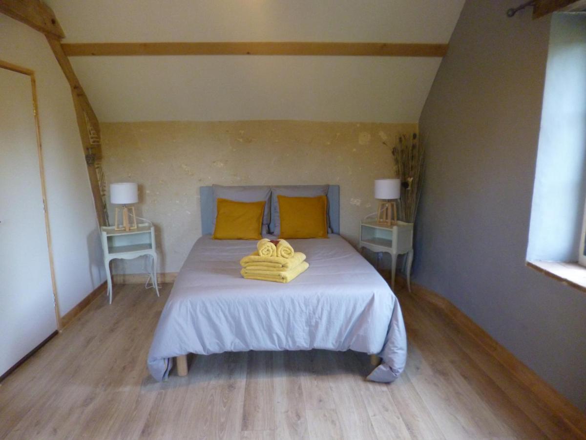 Oulches Le Moulin De Cors B&B 외부 사진